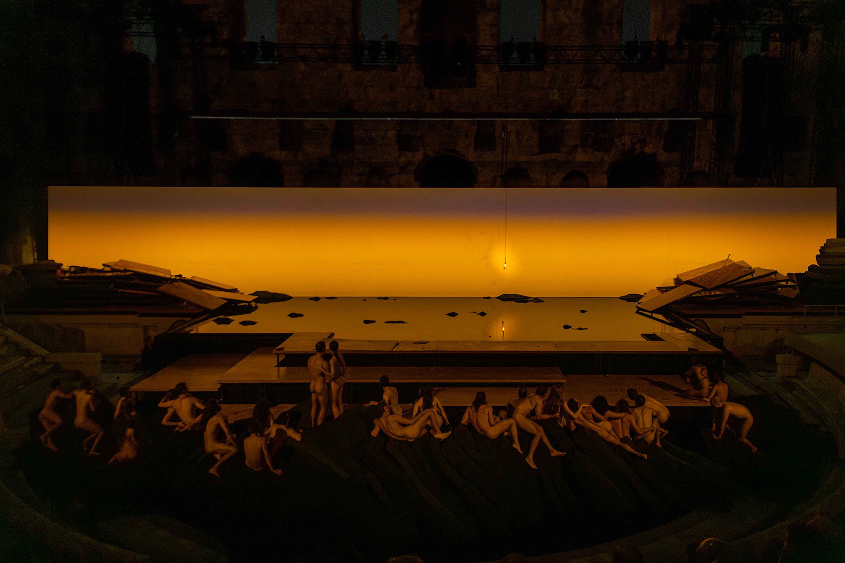 this-that-keeps-on-2025-by-dimitris-papaioannou-odeon-of-herodes-atticus-photo-by-julian-mommert-20251003-jcm-6070.jpg