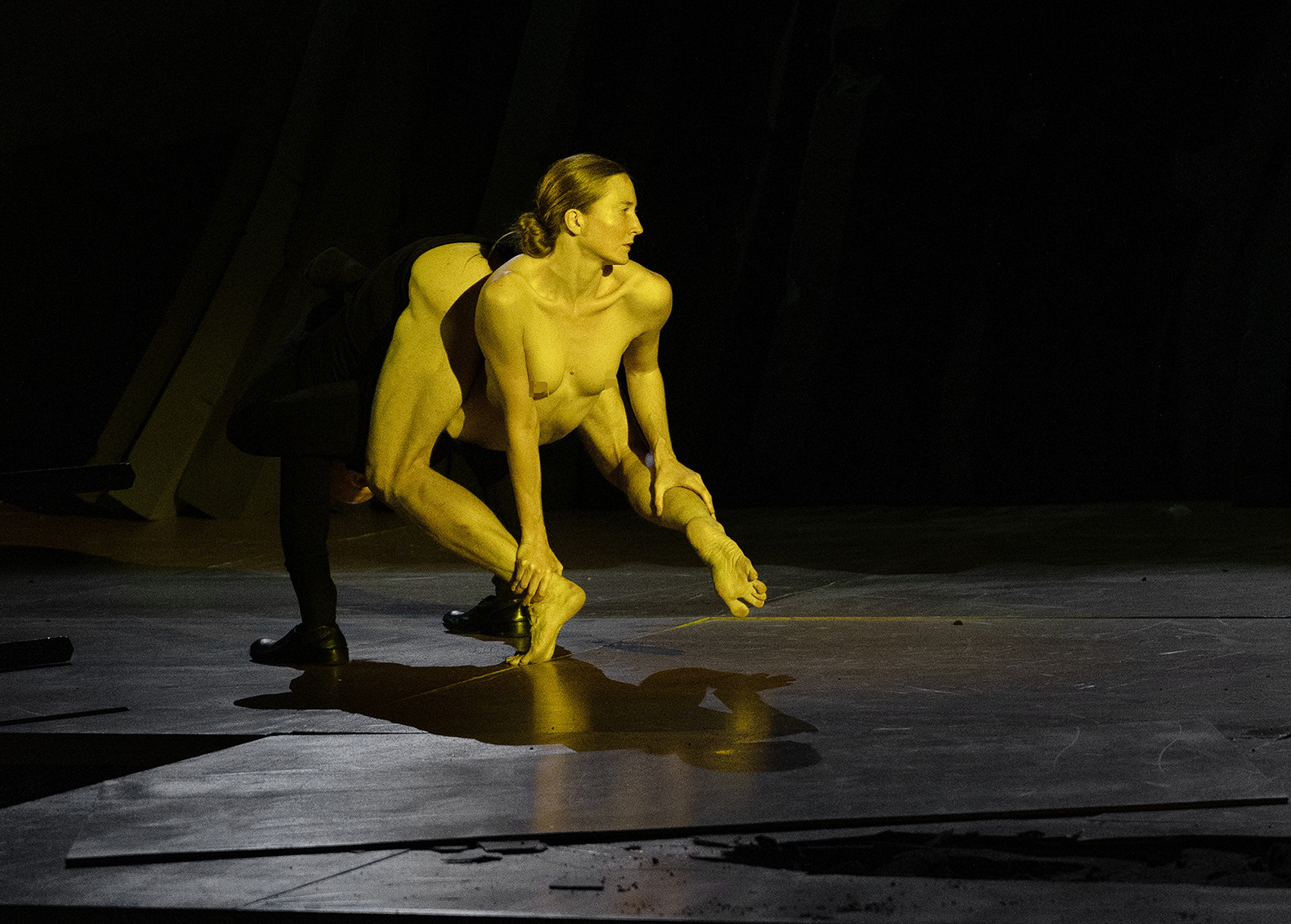 this-that-keeps-on-2025-by-dimitris-papaioannou-photo-by-marina-petineraki-03.jpg