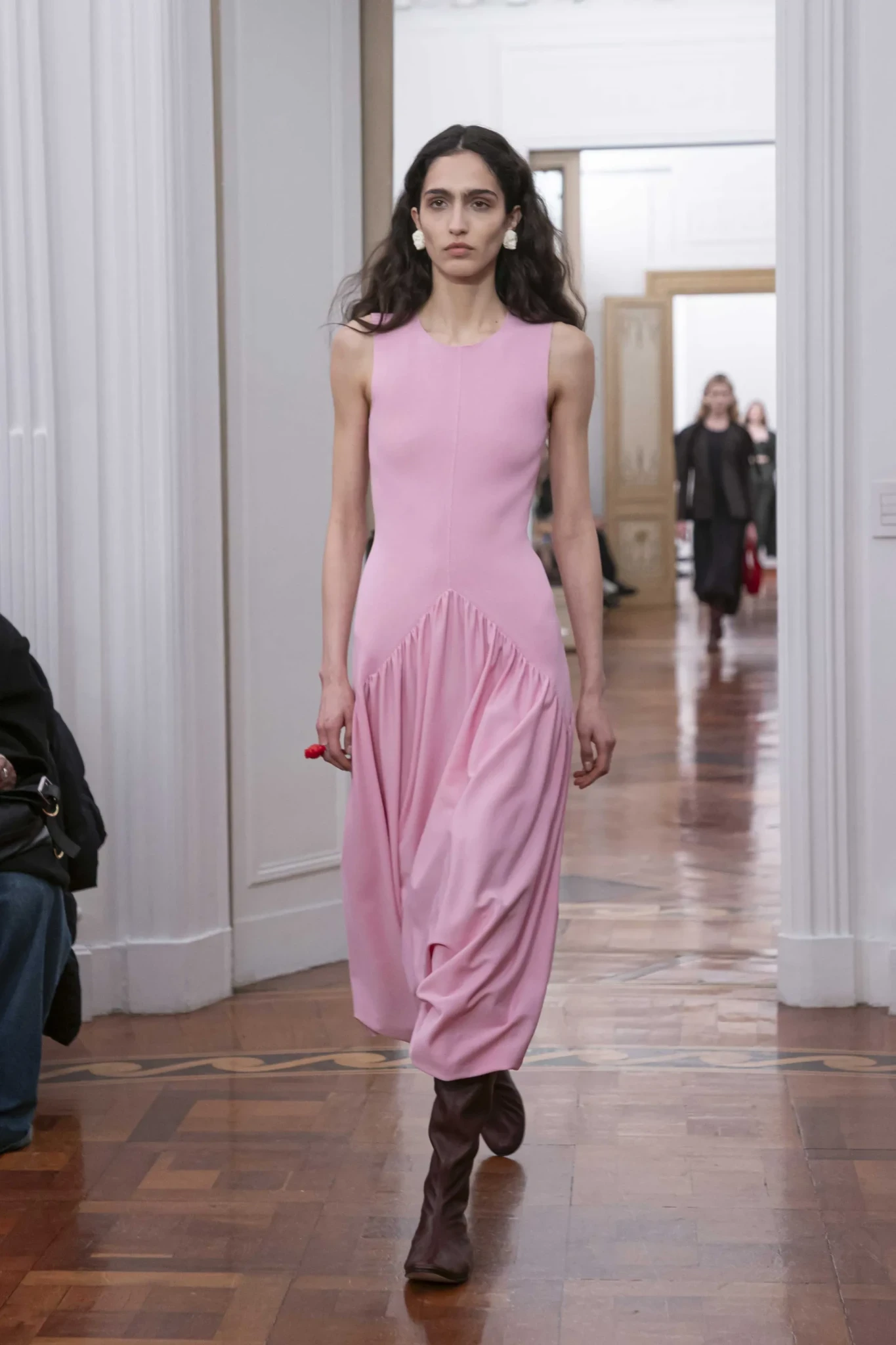 00031-alberta-ferretti-fall-2025-ready-to-wear-credit-brand.webp