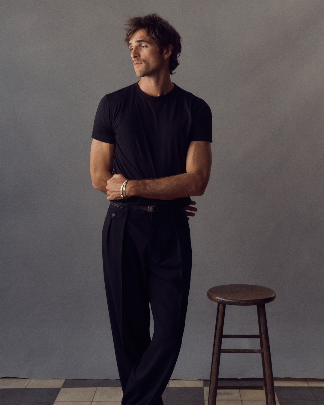 jacob-elordi-chooses-a-doubled-loop-of-the-new-love-unlimited-bracelet-a-seamless-second-skin-c.jpg