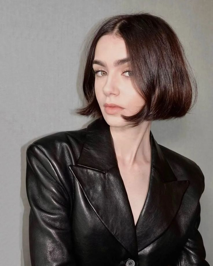 the-doll-bob-haircut-is-about-to-be-winters-biggest-hair-trend.jpg