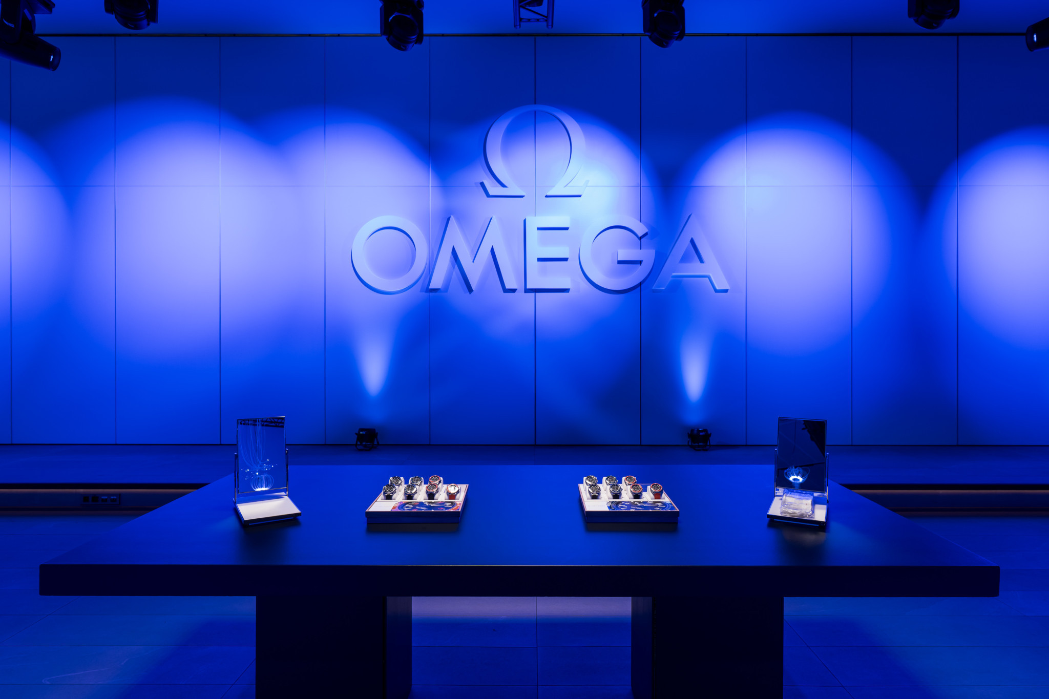 omega-1.jpg