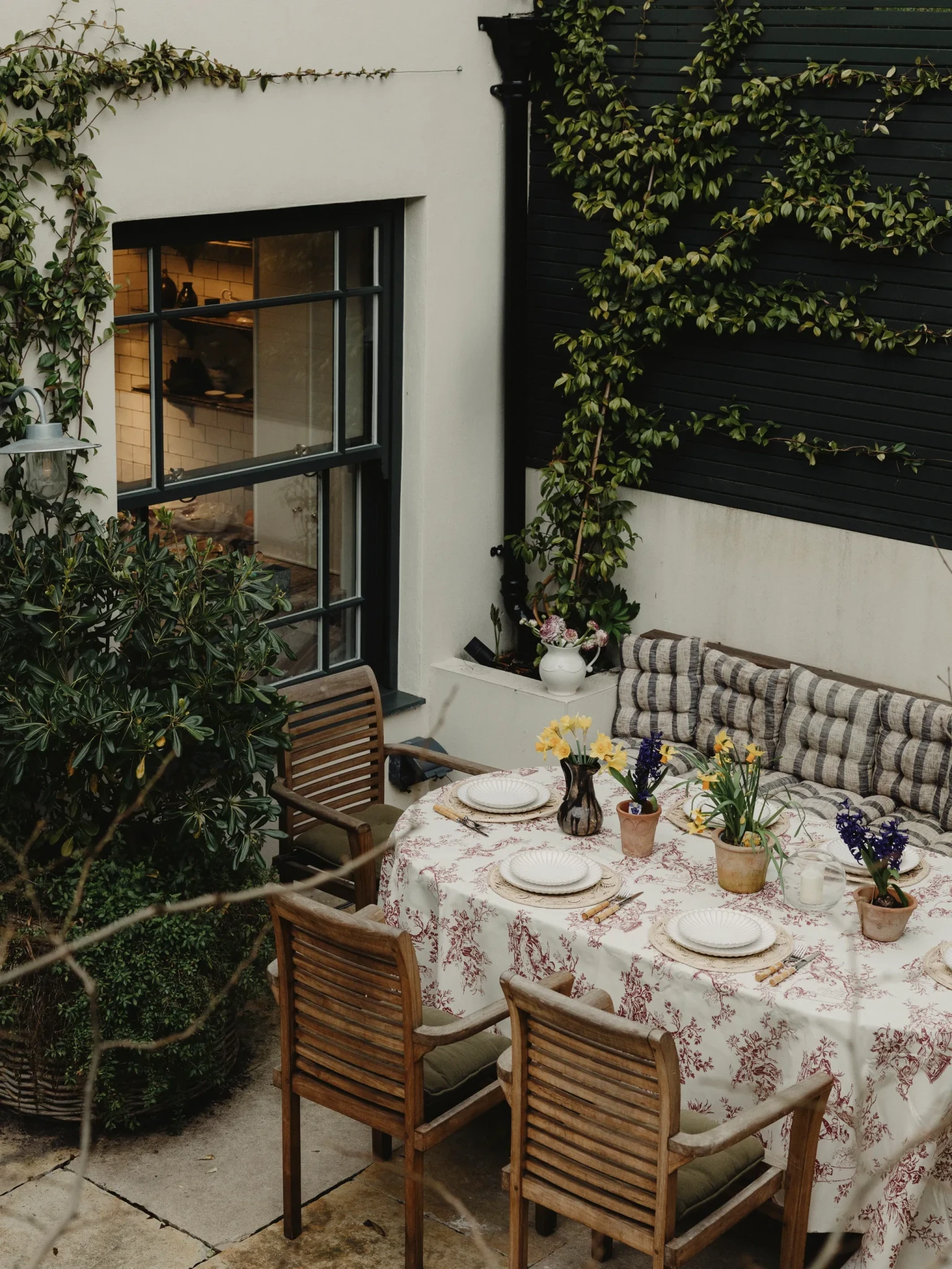2v9a4110.webp