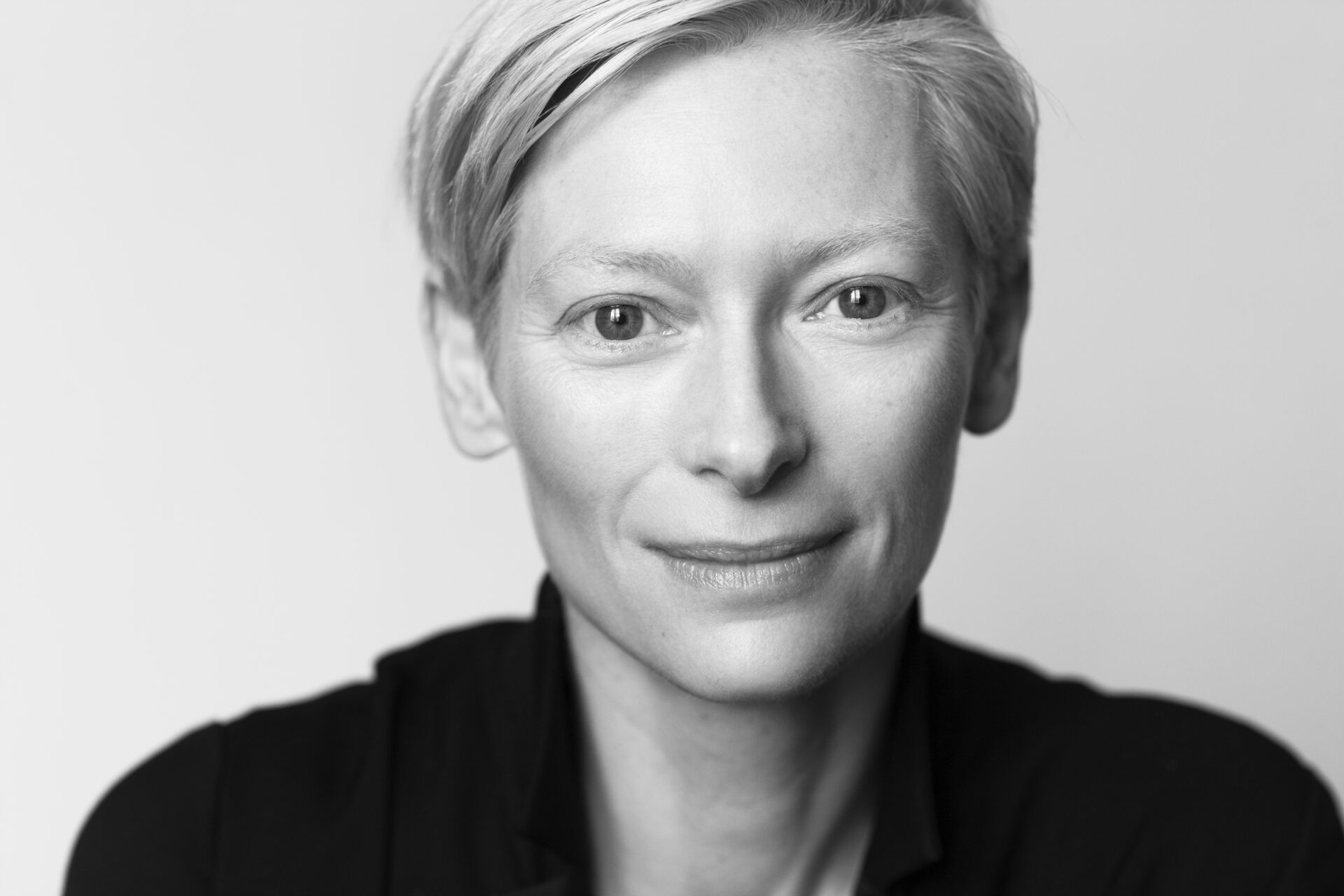 7-tilda-swinton-photographed-by-brigitte-lacombe.jpg