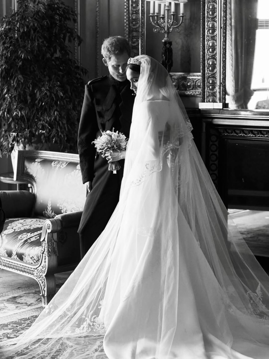 forever-togetherme-aphorme-ten-8e-epeteio-tous-e-meghan-markle-anoixe-to-prosopiko-tes-almpoum.jpg