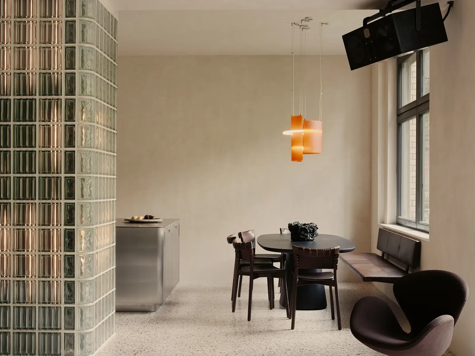 robert-rieger-studio-karhard.webp
