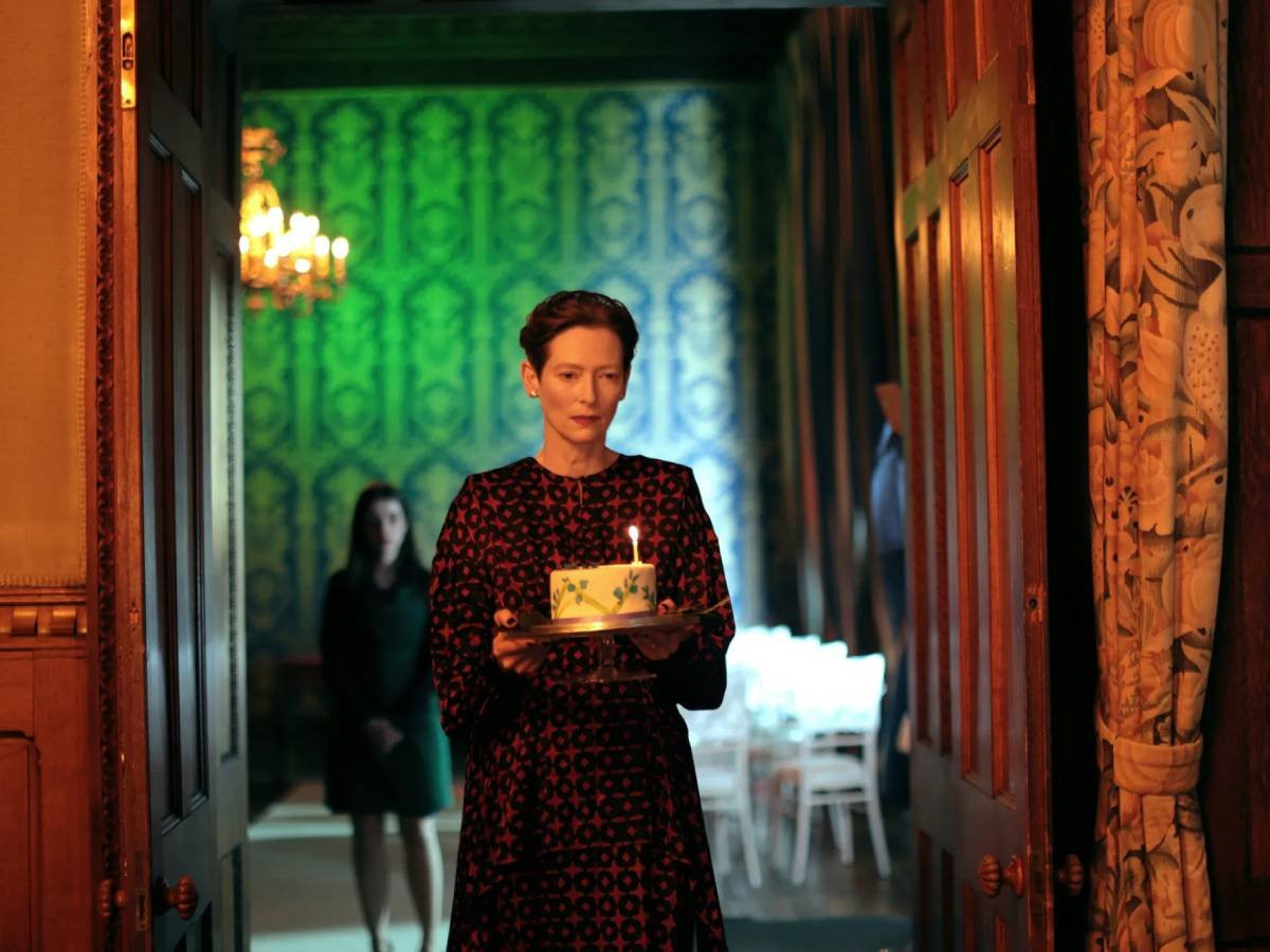 the-eternal-daughter-photograph-courtesy-a24width-1280-zhf38btaeqi9tawx.jpg