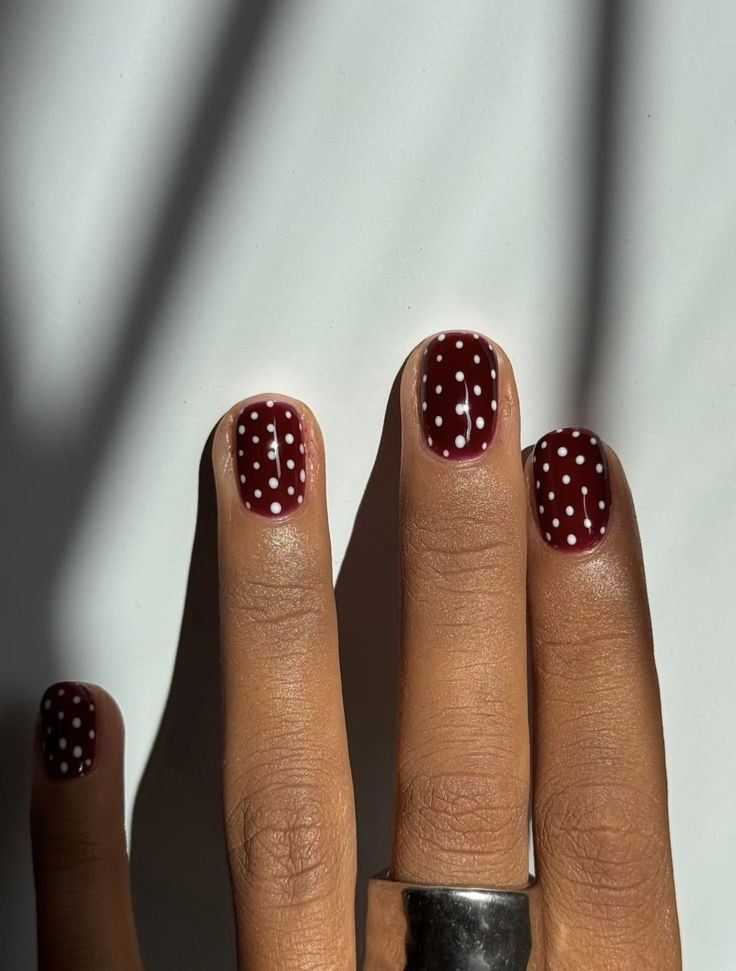 fall-polka-dot-nails-1.jpg