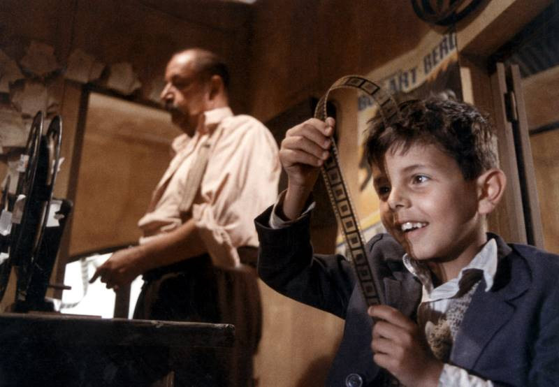 nuovo-cinema-paradiso-01-cinedexameni-01.jpg