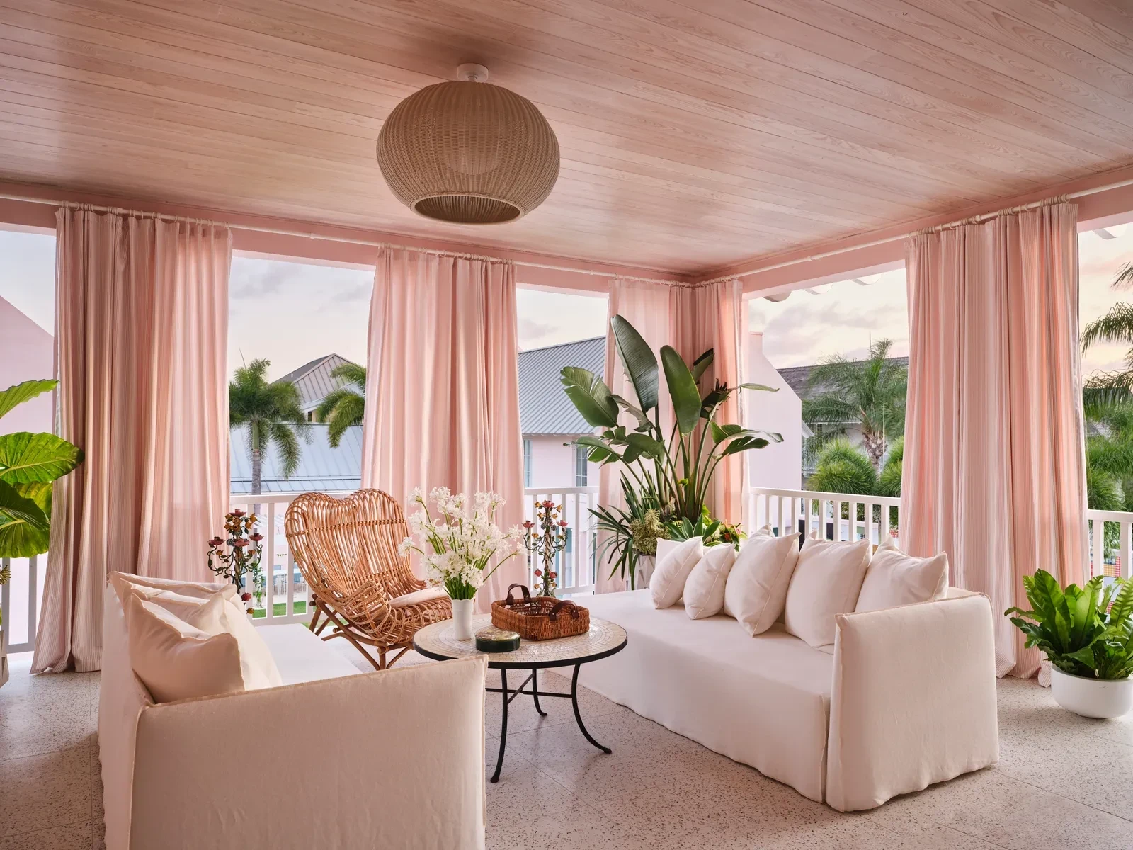 vero-beach-upper-loggia.webp