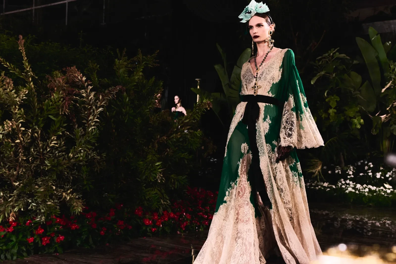 dg-alta-moda-taormina-2026-mood-ph-luca-stefanon-look-23.webp