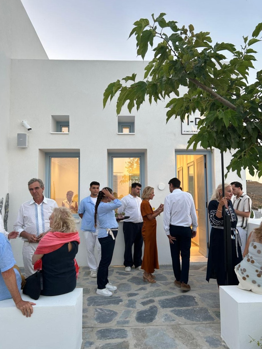 20260803-i-d-finejewellery-x-four-seasons-hotel-mykonos-3.jpg