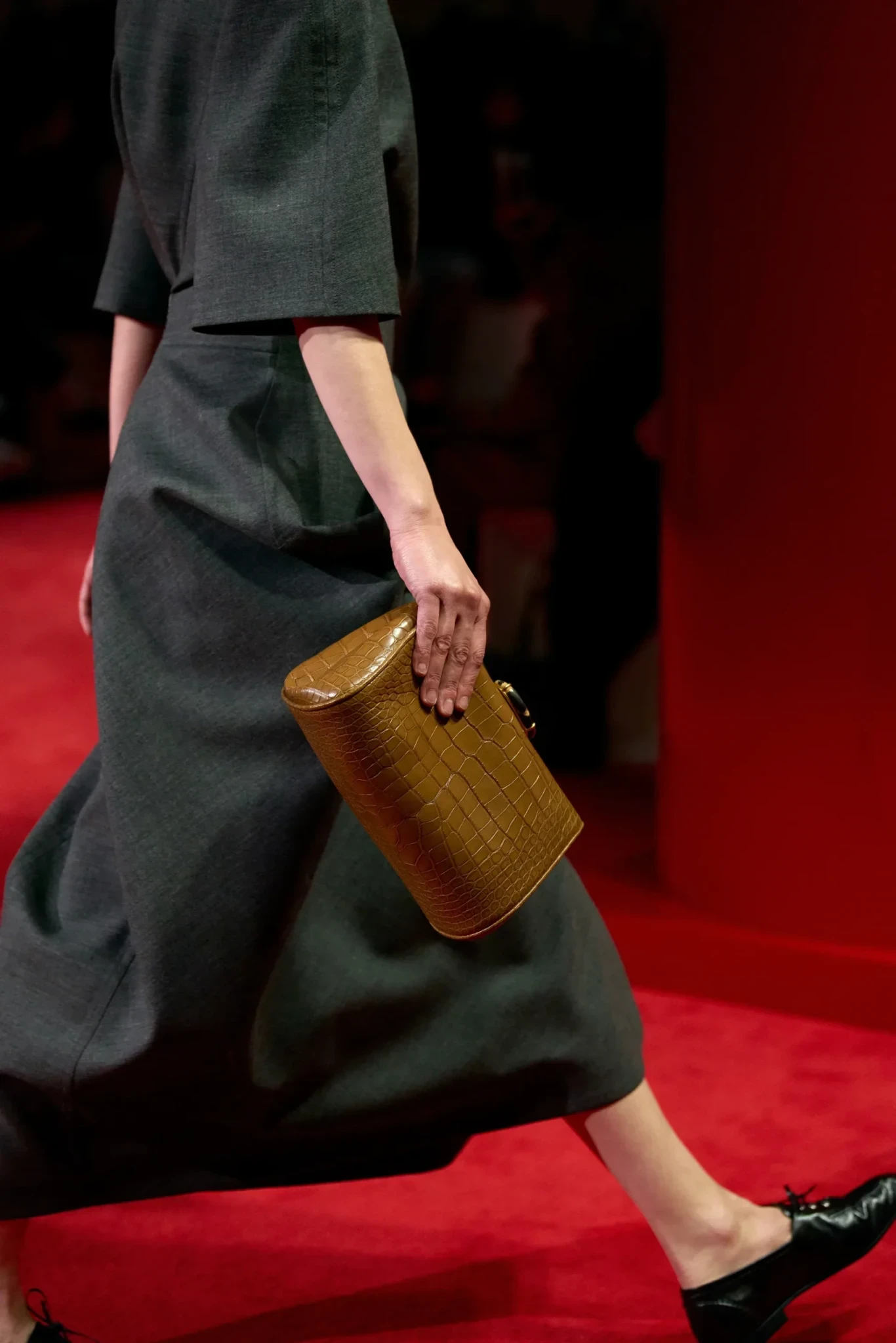 00009-bottega-veneta-fall-2026-ready-to-wear-detail-credit-brand-1-scaled.webp