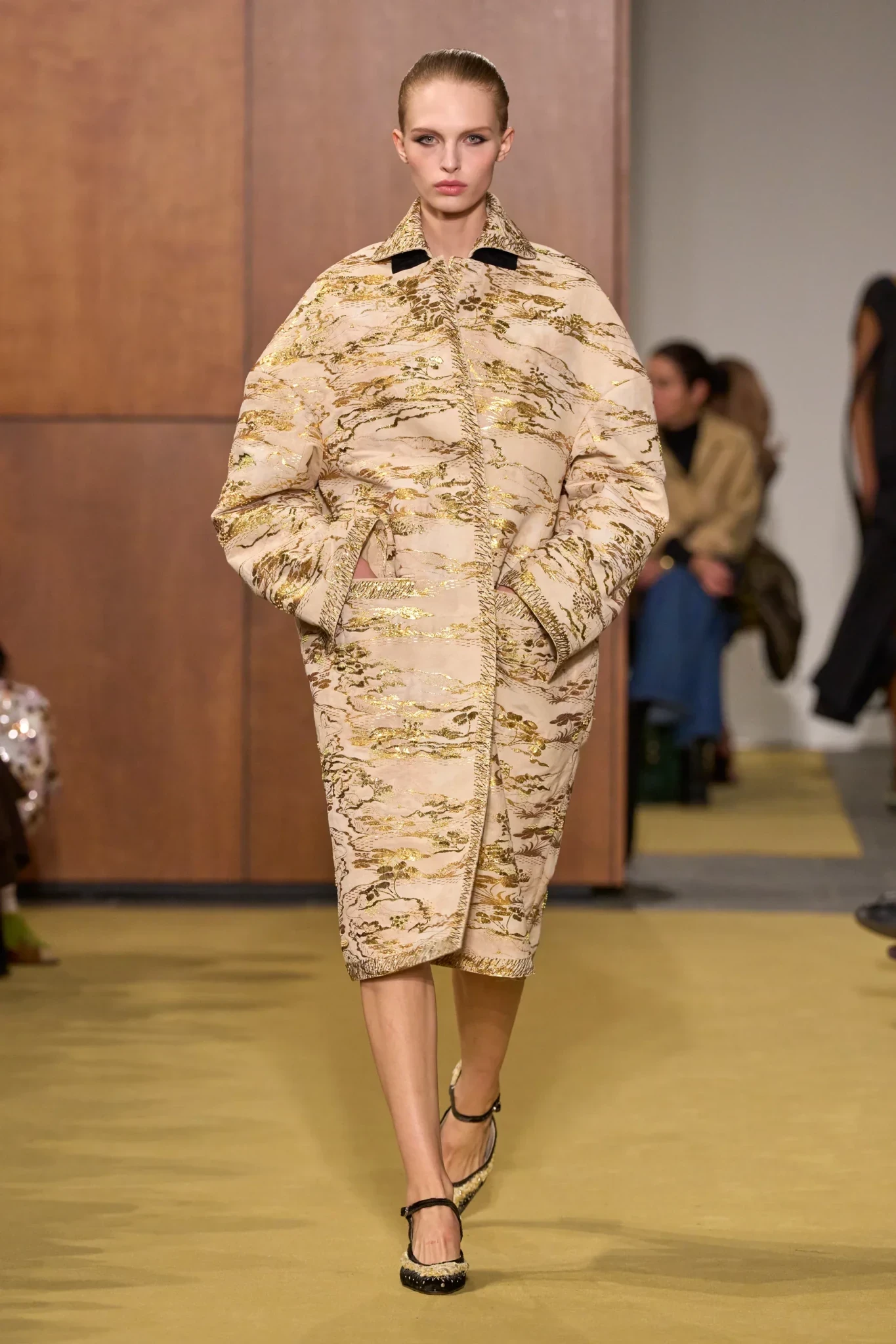 00038-tory-burch-fall-2026-ready-to-wear-credit-gorunway.webp