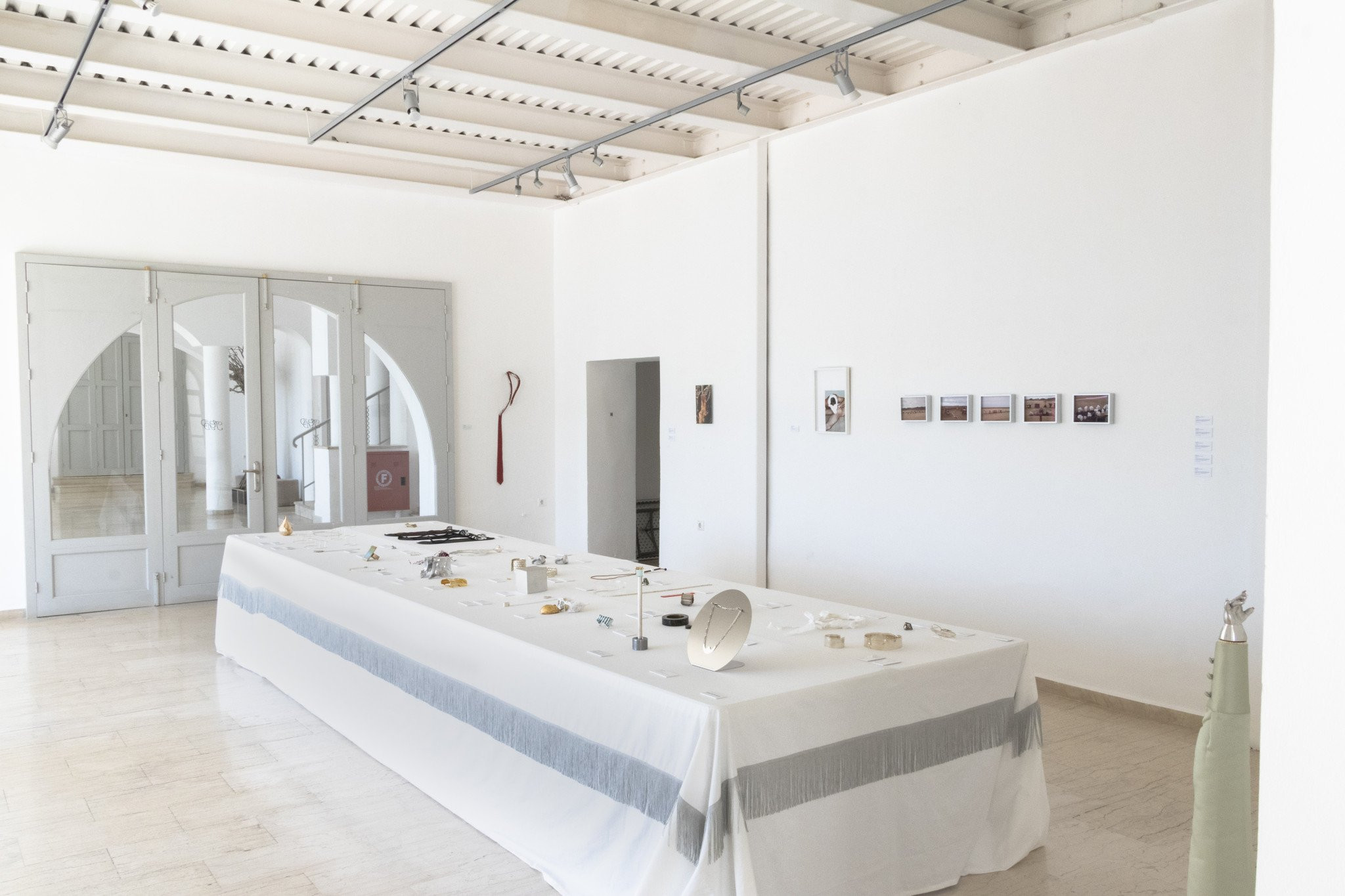 05-bb-studio-joy-herro-tgdd-jewellery-was-never-innocent-installation-views-at-danae-kamitsis.JPG