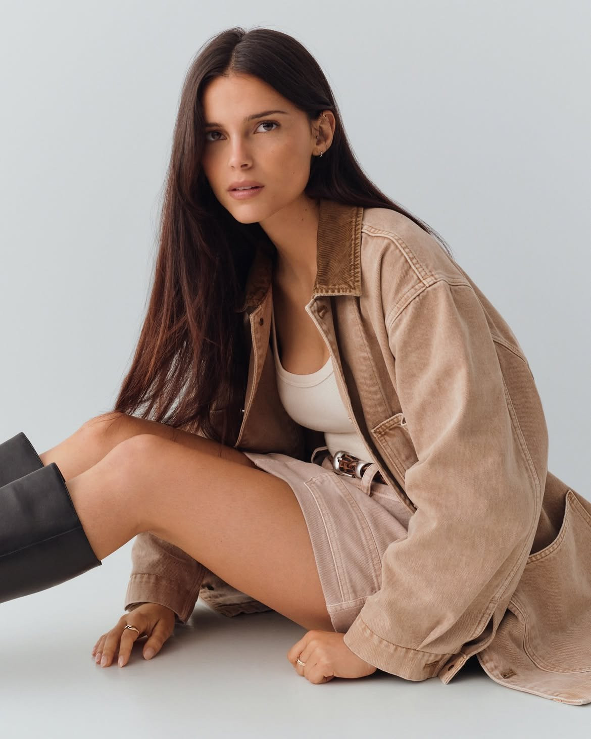 at-indenavarrette-looking-stunning-as-the-face-of-at-gap-new-fall-essentials-campaign-at-gap.jpg