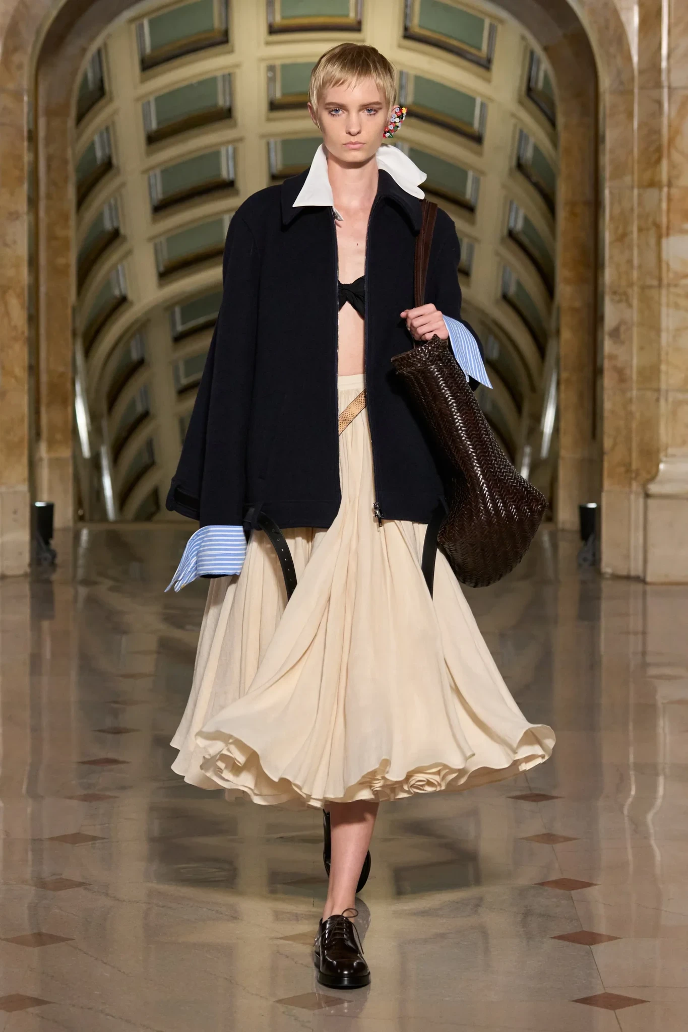 00019-altuzarra-spring-2027-ready-to-wear-credit-gorunway.webp