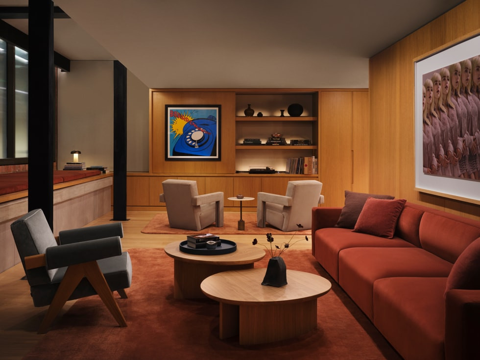 apple-music-radio-greenroom-bigjpglarge.jpg