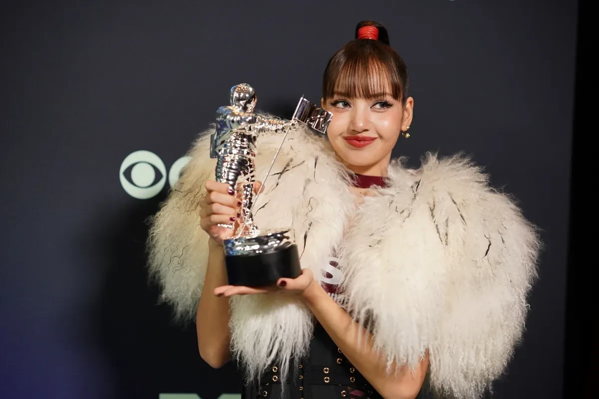 lisa-ganadora-en-los-vmasjpg.webp