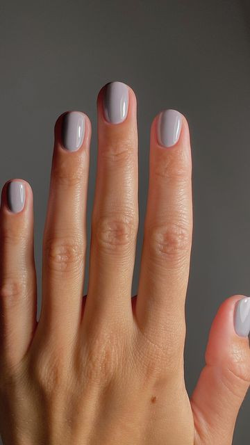 mateja-novakovic-on-instagram-greynails-mateja-matejanova-gelpolishnails-gelpolishmanicure-gelpolishnailart-cleangirlaesthetic-cleanmanicure-healthynails-cuticlecare-gelpolish-gelpolishdesi.jpg