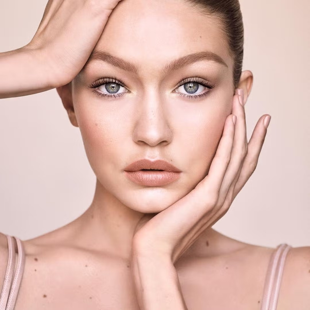 gigi-maybelline.jpg