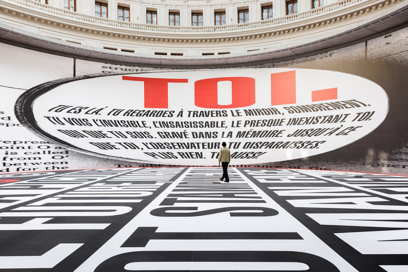 https-hypebeastcom-image-2026-10-06-barbara-kruger-bourse-de-commerce-pinault-collection-history-of-tears-installation-3.jpg