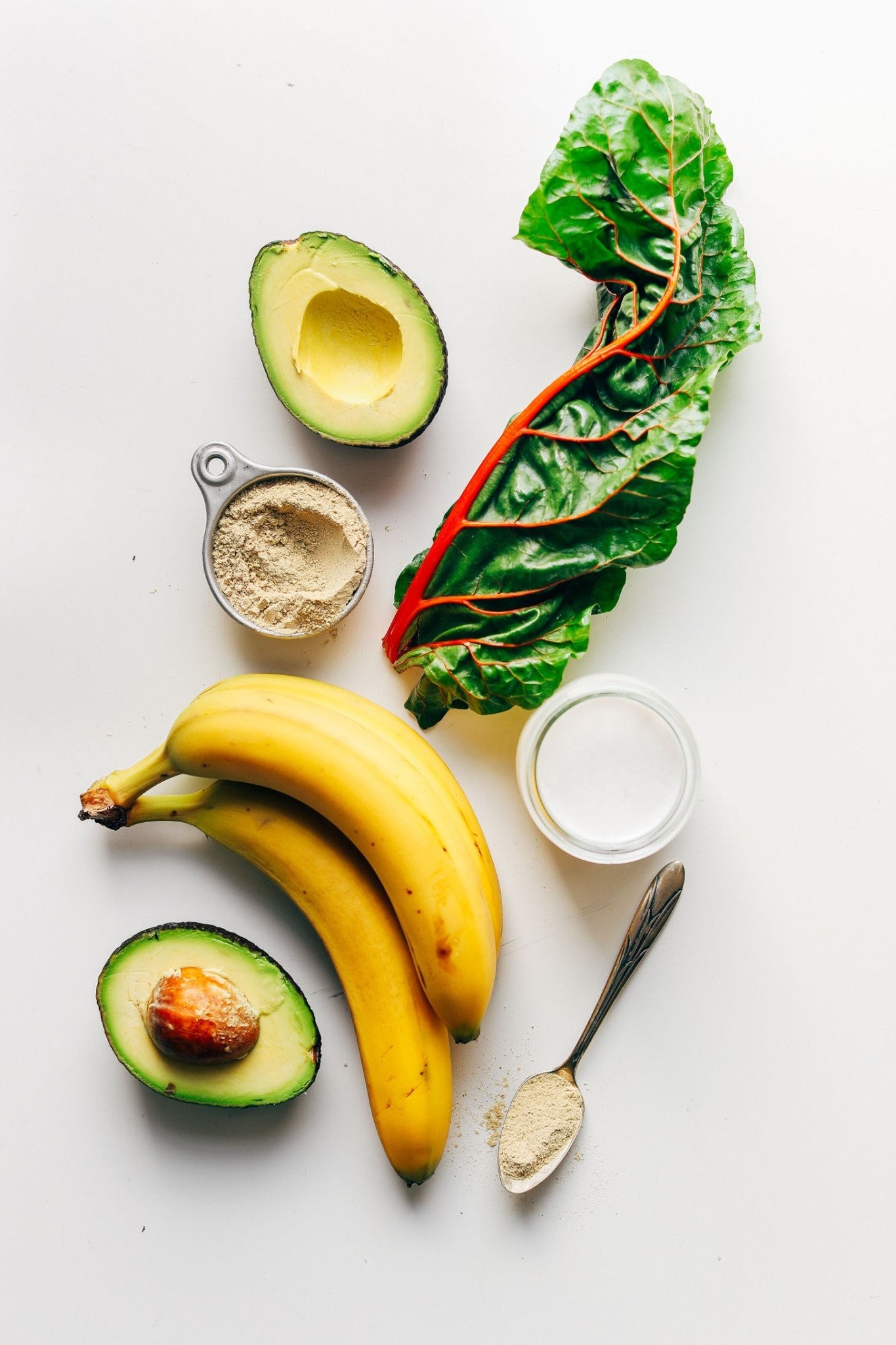 creamy-avocado-green-smoothie-5-ingredients-green-so-healthy-satisfying-vegan-banana-plantbased-smoothie-greensmoothie-avocado-glutenfree-3.jpg