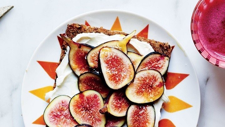 sweet-and-salty-figs-toast.jpg