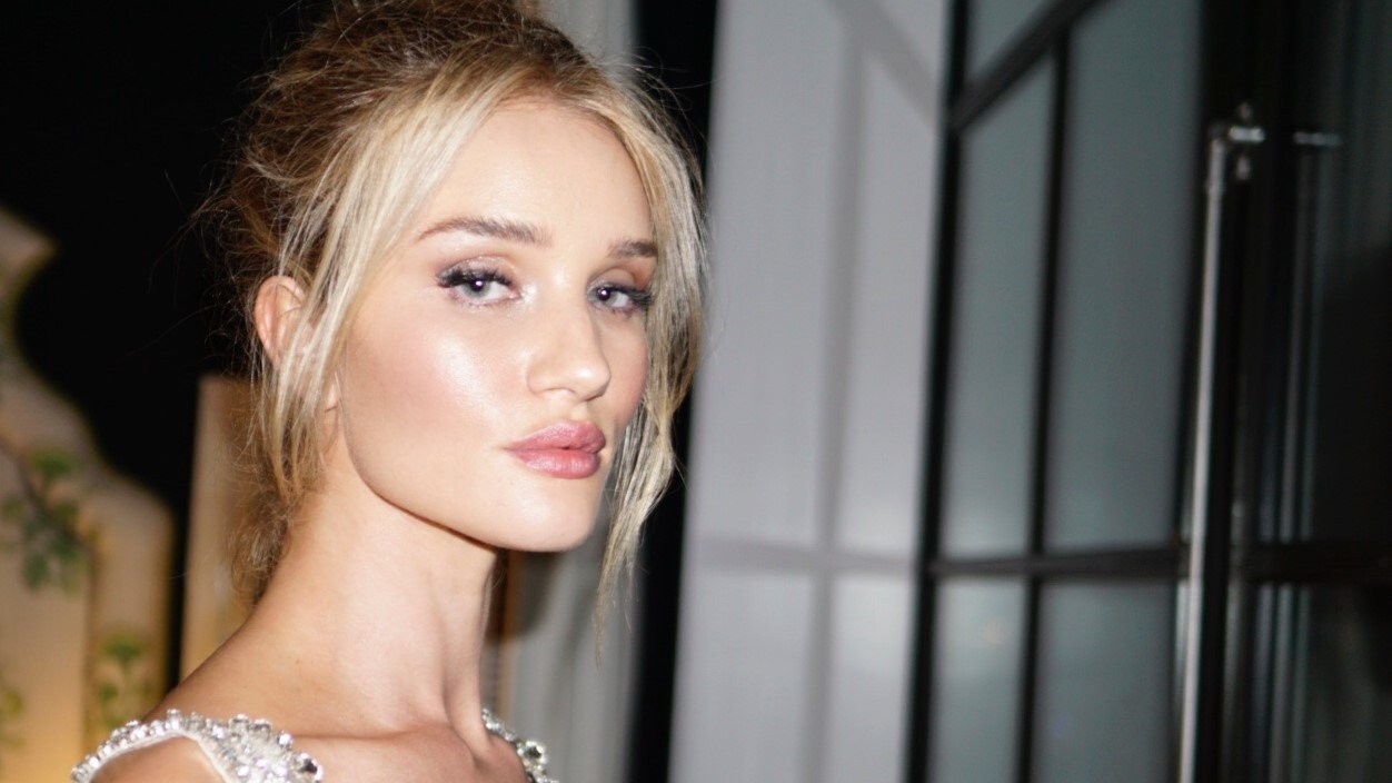 rosie-huntington-whiteley-nikki-deroest.jpg