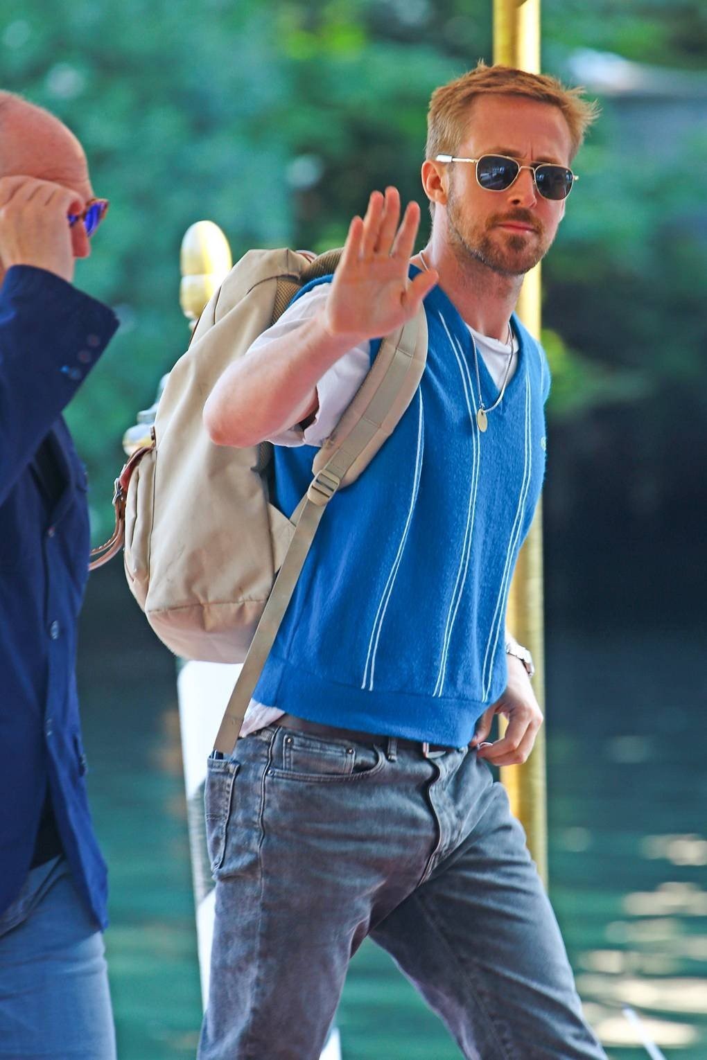 ryan-gosling-arriving-at-venice-film-festival.jpg