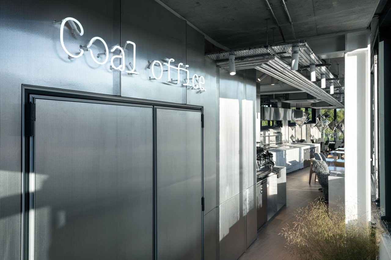 1-coal-office-restaurant-glow-design.jpg