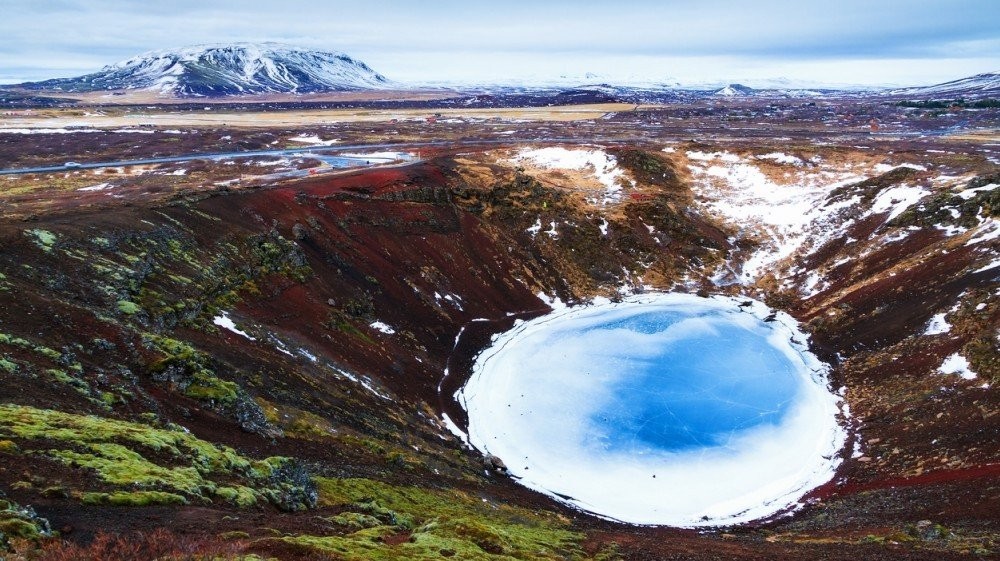kerid-crater-iceland-in-winter-1515403736-1000x561.jpg
