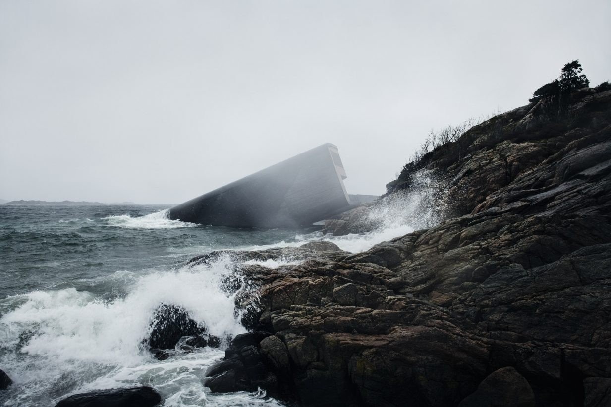 under-snohetta-underwater-restaurant-architecture-public-leisure-baly-lindesnes-norway-dezeen-2364-col-18-1233x822.jpg