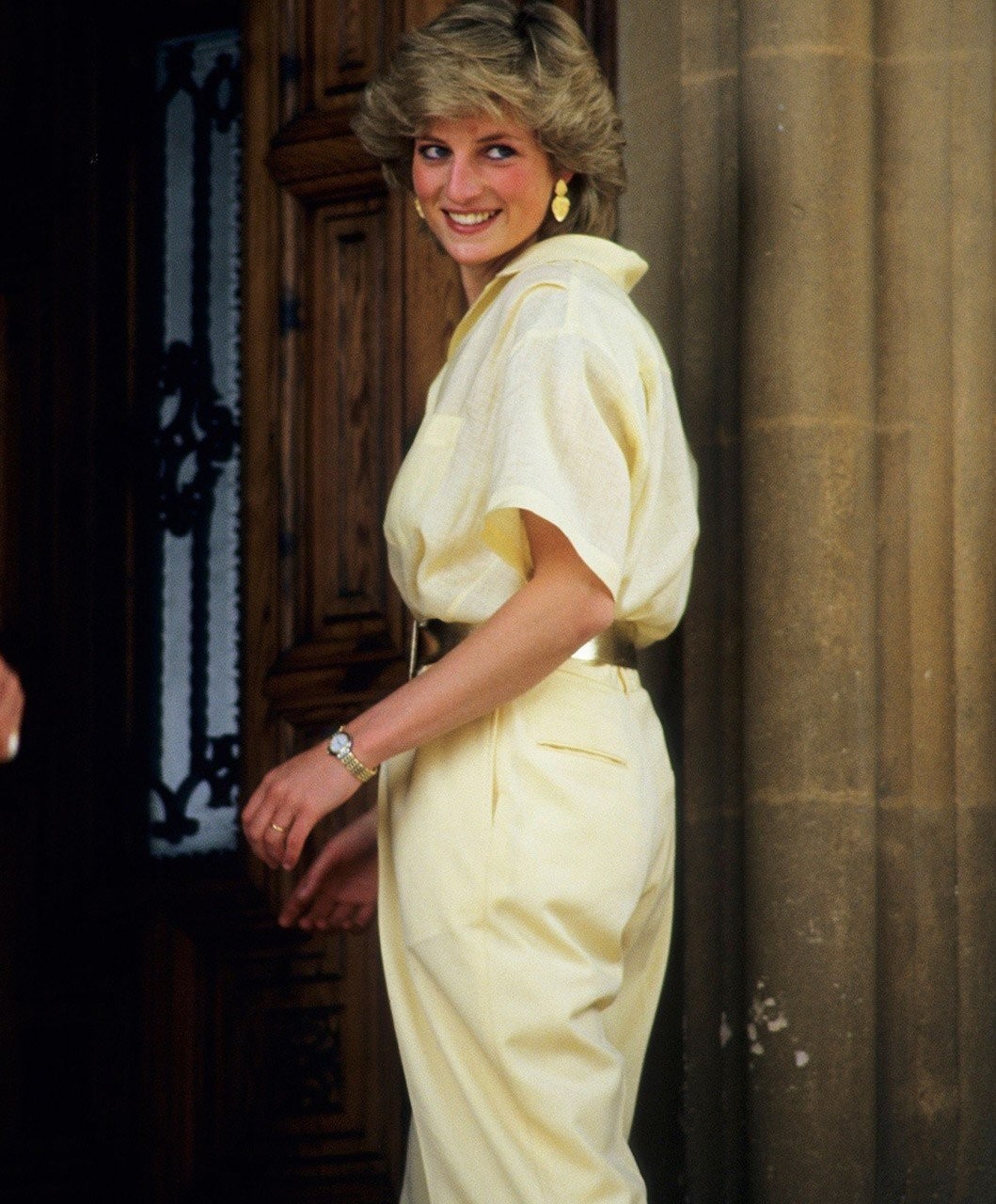 princess-diana-vacation-outfits-9.jpg