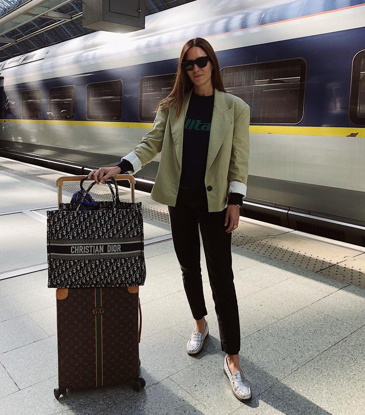 what-to-wear-to-the-airport-5.jpg