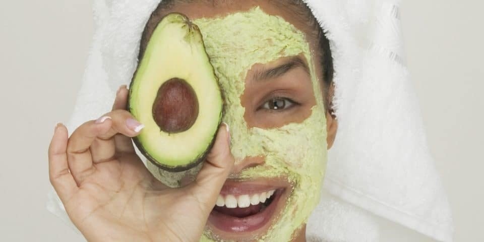 honey-and-avocado-diy-face-mask-960x480.jpg