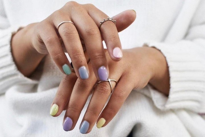multicolored-pastel-nail-trend.jpg