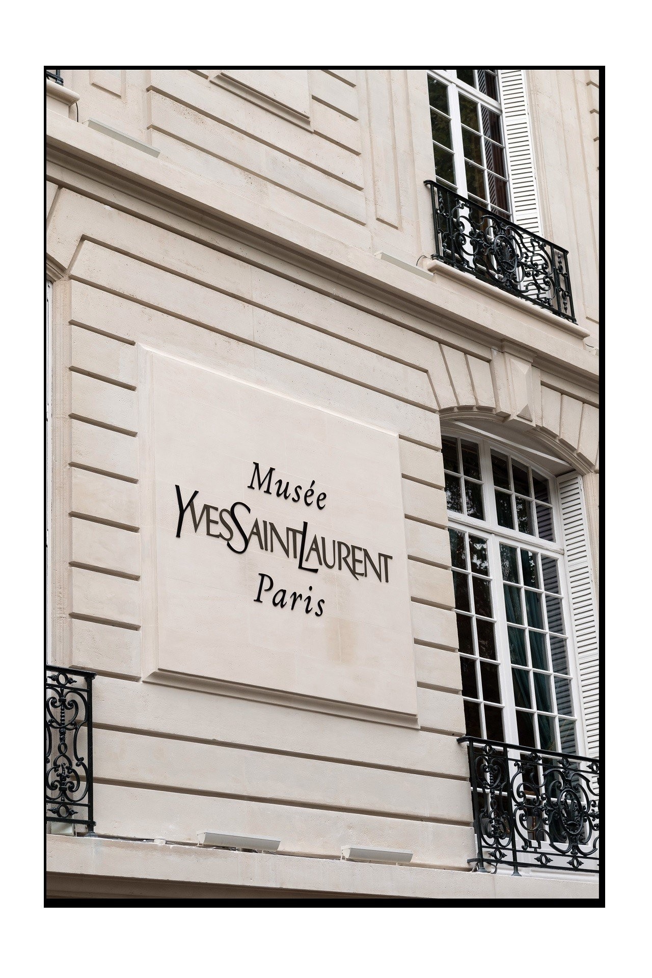 21-musee-yves-saint-laurent-luc-castel-poAH5.jpg