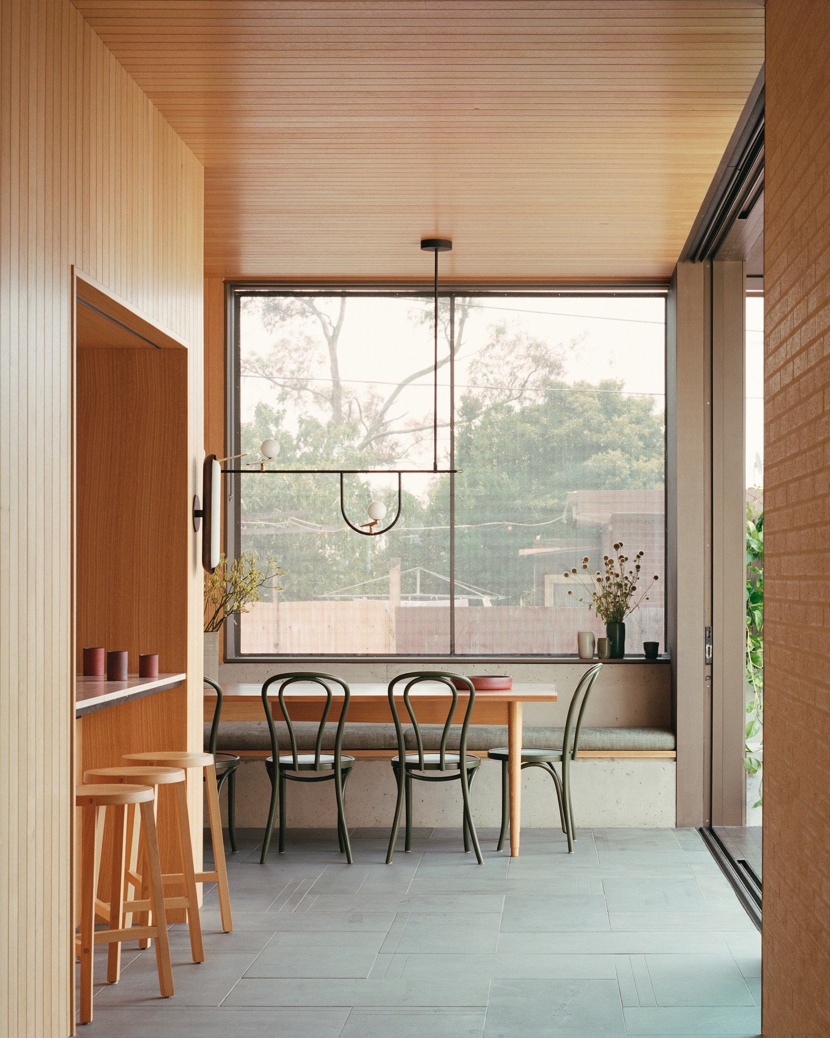 ruckers-hill-house-extensions-melbourne-studio-bright-architecture-interiors-dezeen-2364-col-6.jpg