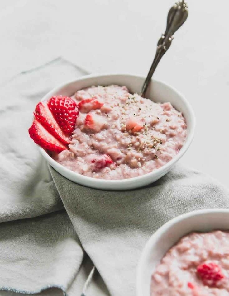 strawberry-oatmeal-3optimized-735x951.jpg