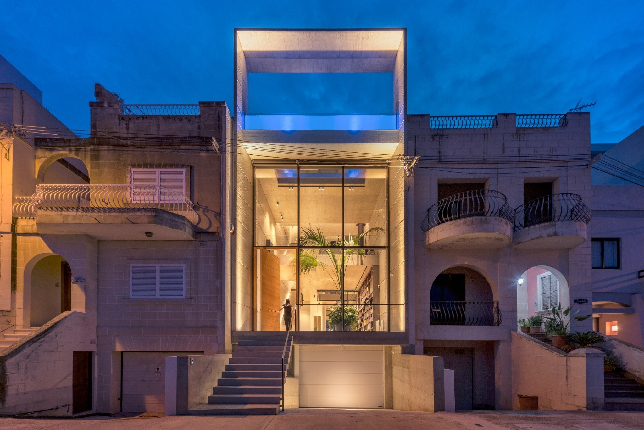 casa-b-architrend-architecture-residential-malta-concrete-dezeen-2364-col-19-OmWA7.jpg