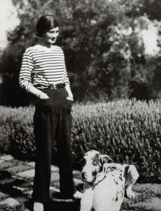 gabrielle-chanel-en-mariniere.jpg