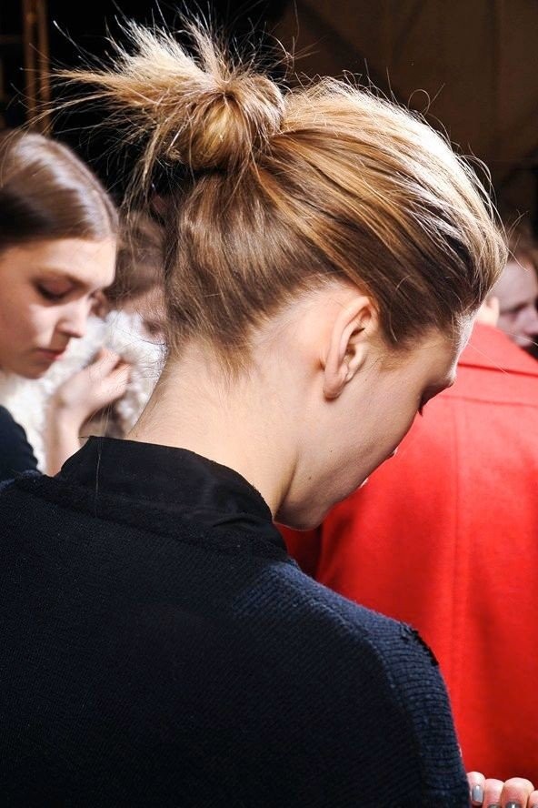le-fashion-blog-hair-inspiration-effortless-knotted-bun-classic-chignon-backstage-narciso-rodriguez-fw-2011.jpg