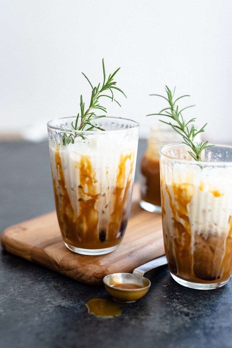 salted-caramel-white-russian.jpg