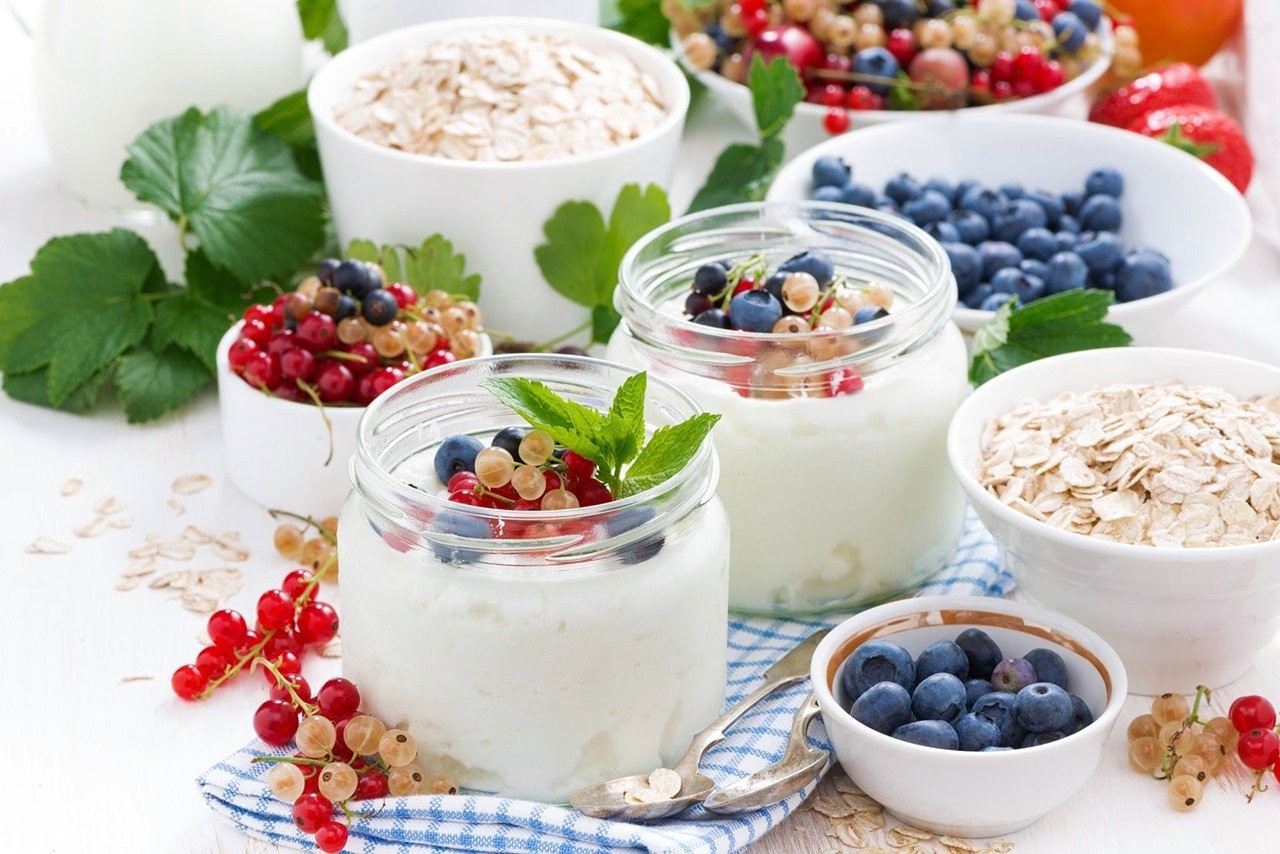 breakfast-milk-yogurt-granola.jpg