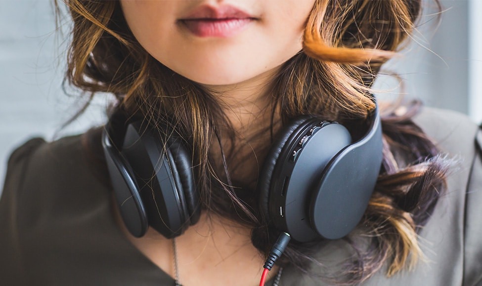 woman-wearing-headphones.jpg