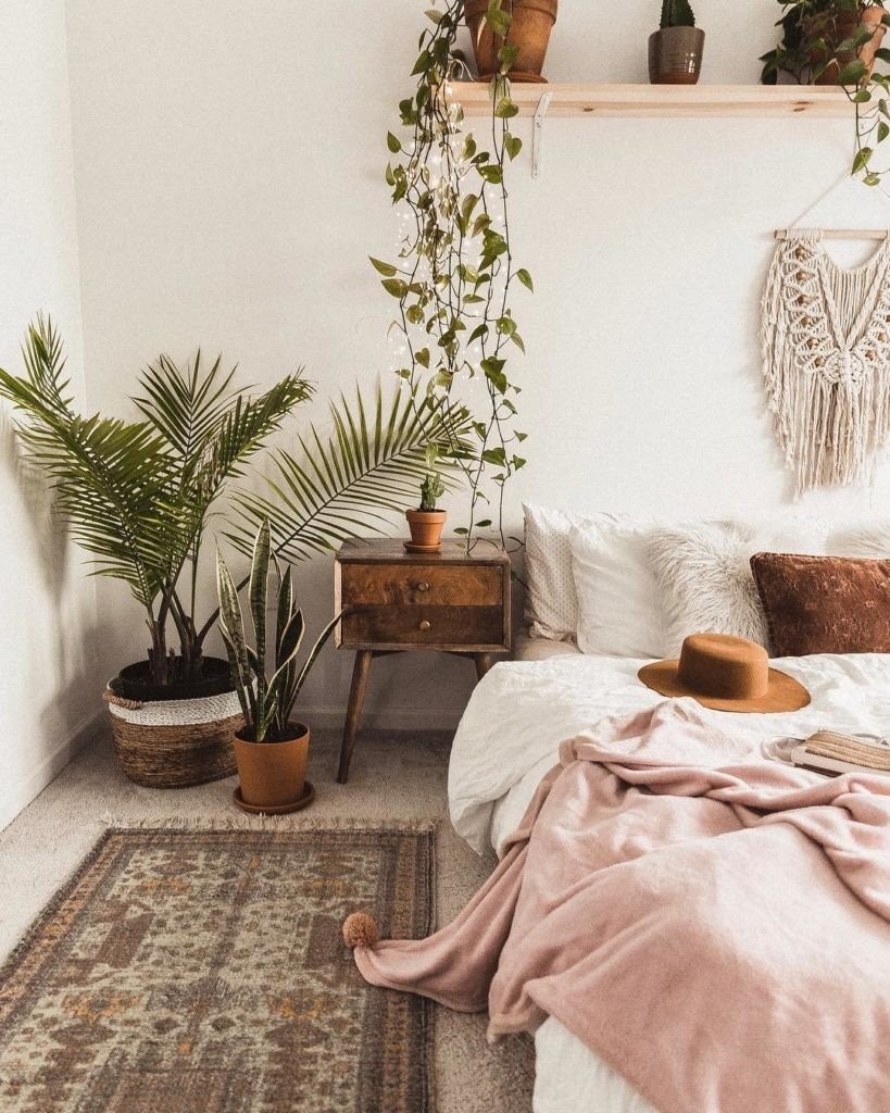 bedroom-plants-boho-bedroom-decor-bedroom-ideas-819x1024.jpg