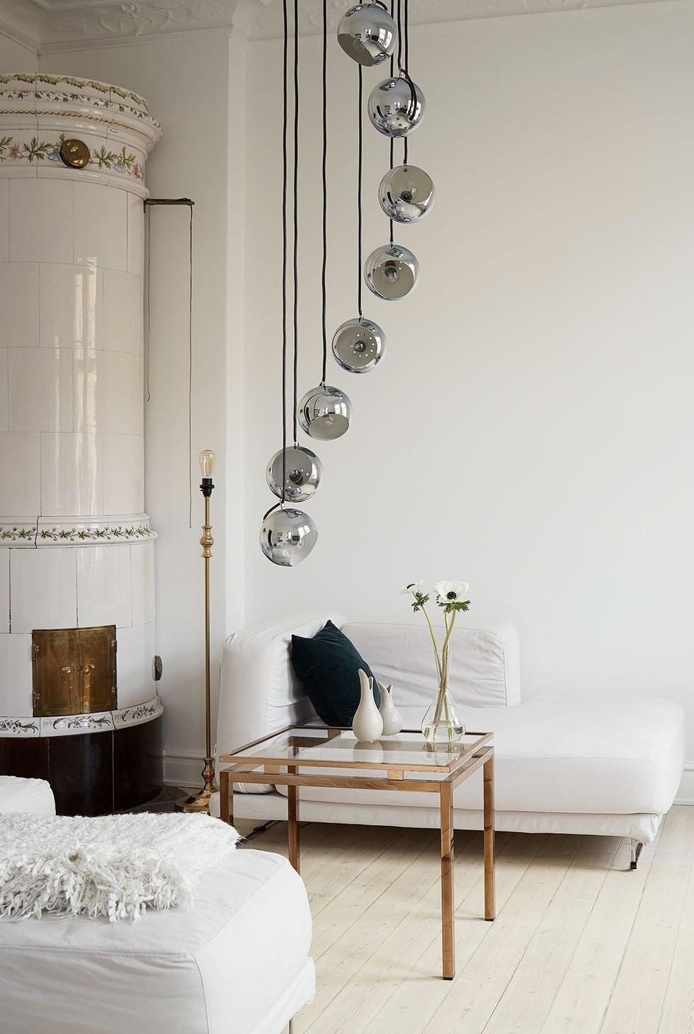 living-room-lighting-ideas-joakim-johansson-minimalist-living-room-1554399634.jpg