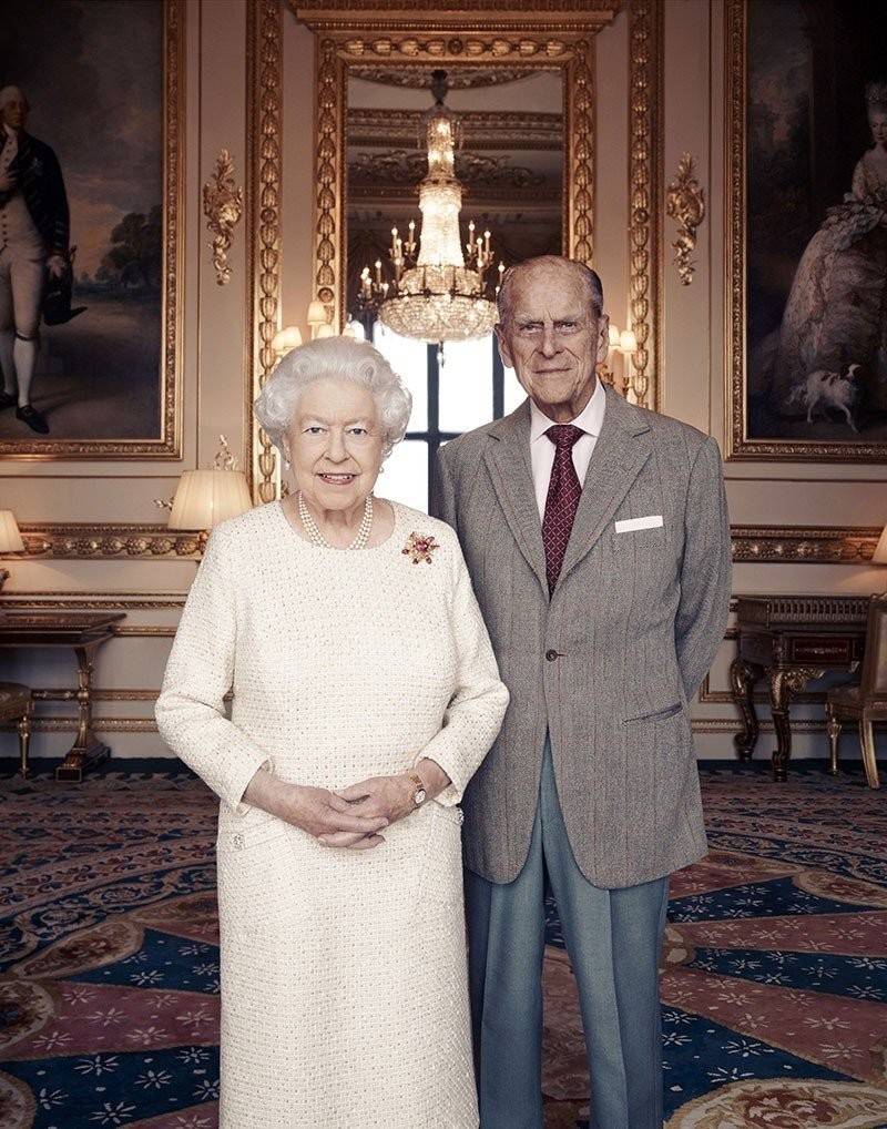 0x0-uks-queen-elizabeth-prince-philip-mark-their-70th-wedding-anniversary-1511171323210.jpeg