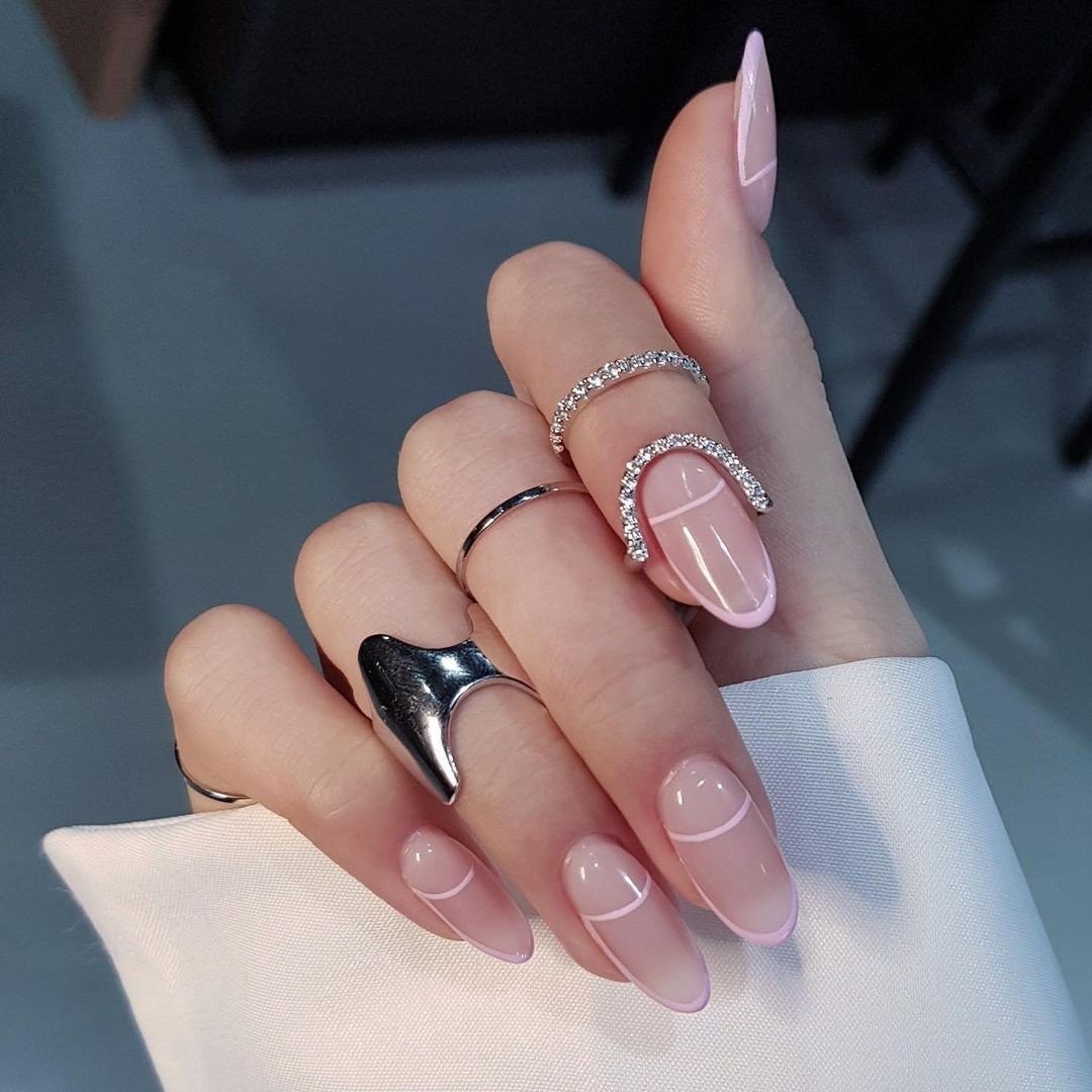 nails-white-nude.jpg